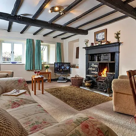 Finest Retreats - No 2 Town Head *